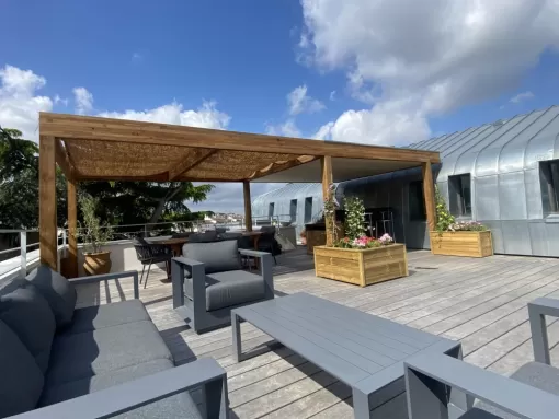Cultur'bois vous emmène sur les toits de Toulouse avec une pergola en bois, Toulouse, Cultur'bois