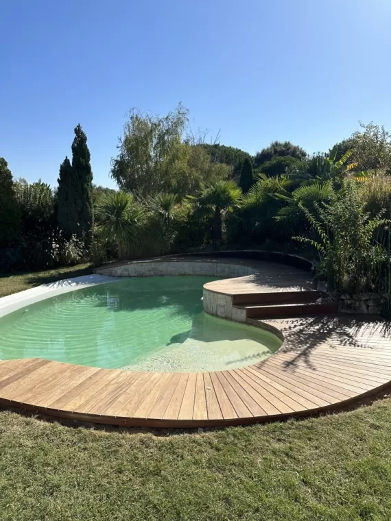 Terrasse en Gaïac de Cayenne : Élégance et Savoir-Faire à Balma, Toulouse, Cultur'bois