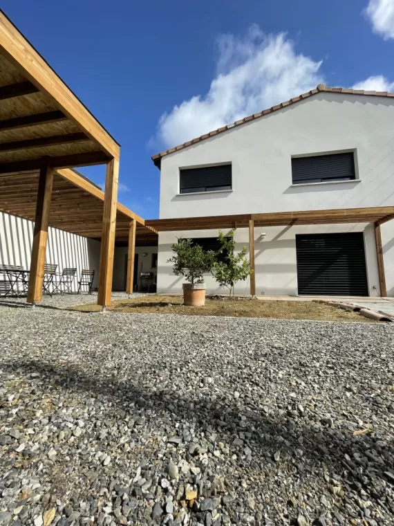 Pergola à Pin-Balma : un extérieur revalorisé, Toulouse, Cultur'bois