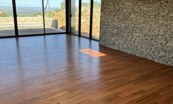 À Perpignan, l'Élégance du Parquet en Courbaril, Toulouse, Cultur'bois