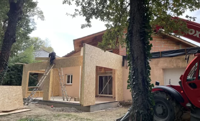 Extension et Carport sur Mesure à Mondouzil, à l'Est de Toulouse, Toulouse, Cultur'bois
