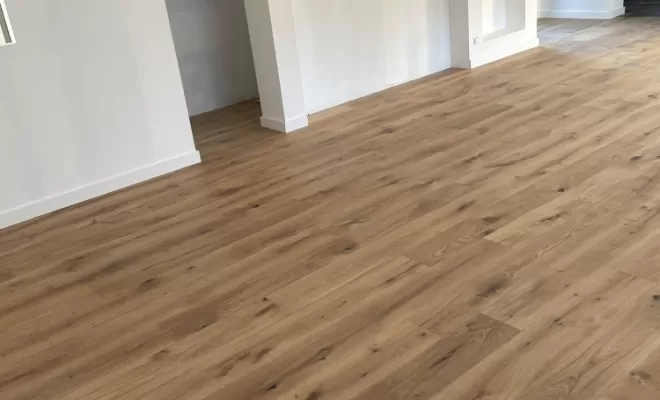 Un Parquet qui Illumine un Intérieur à Roquettes, Toulouse, Cultur'bois