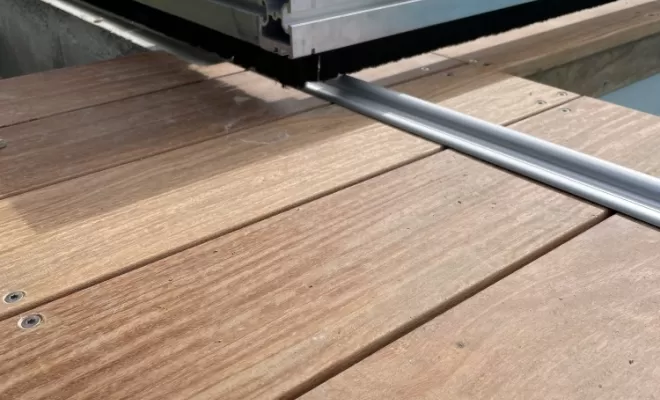 Une terrasse Mobile en Gaïac de Cayenne à Baumont sur leze, Toulouse, Cultur'bois