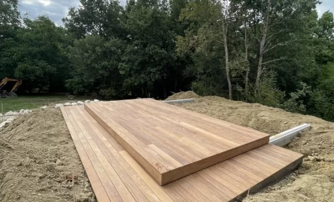 Une terrasse Mobile en Gaïac de Cayenne à Baumont sur leze, Toulouse, Cultur'bois