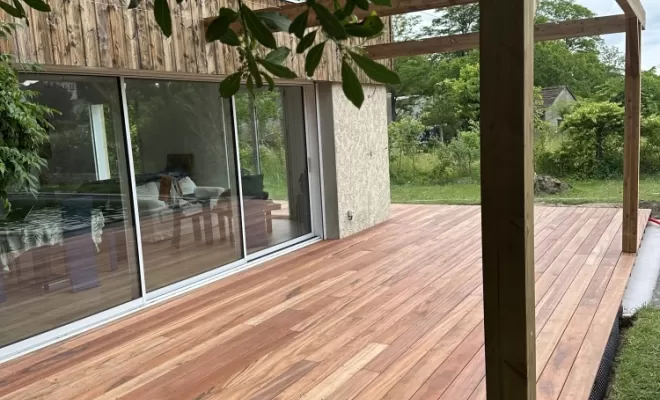 Nouvelle terrasse en bois exotique à Auzeville Tolosane par Cultur'bois, Toulouse, Cultur'bois