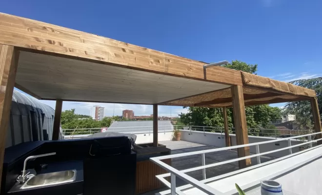 Cultur'bois vous emmène sur les toits de Toulouse avec une pergola en bois, Toulouse, Cultur'bois