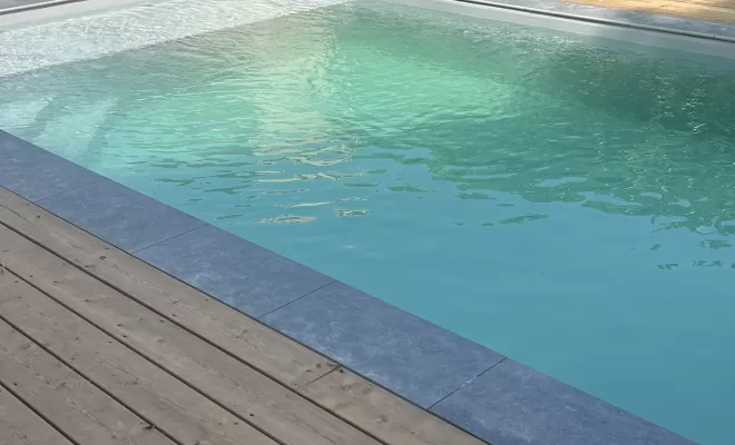 Création d'une terrasse de piscine en pin US, Toulouse, Cultur'bois