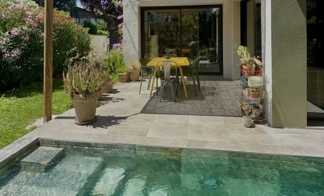 Ombrière en toile de coco à Toulouse, Toulouse, Cultur'bois