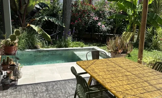 Ombrière en toile de coco à Toulouse, Toulouse, Cultur'bois