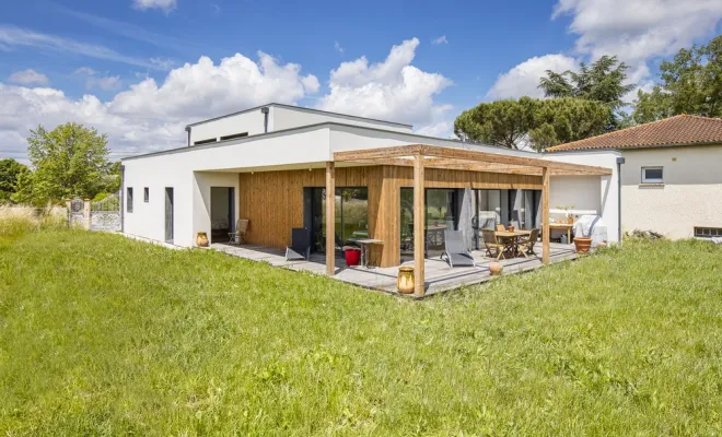Pergola en bois avec câbles inox , Toulouse, Cultur'bois
